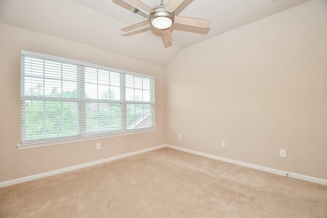 Building Photo - 21502 Venture Park Dr