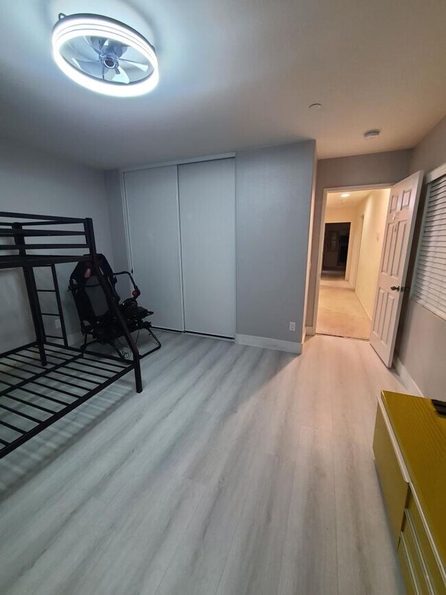 Building Photo - Beaumont 4 bedroom home ($0 monthly electric bill)