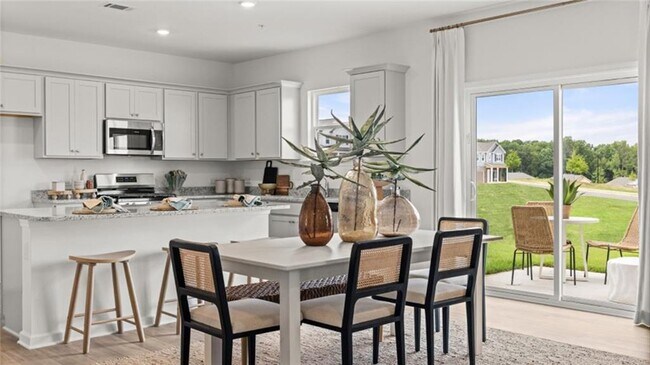 Building Photo - 2084 Pecan Dr