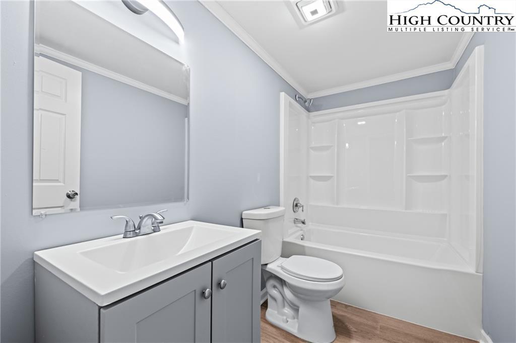 Building Photo - 1175 Bamboo Rd