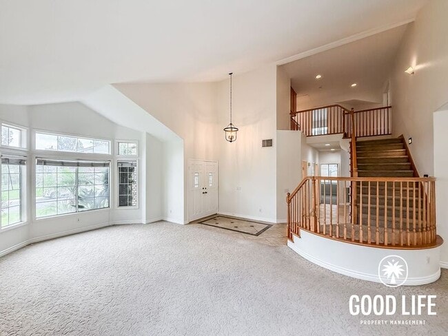 Building Photo - 709 S Hidden Creek Cir