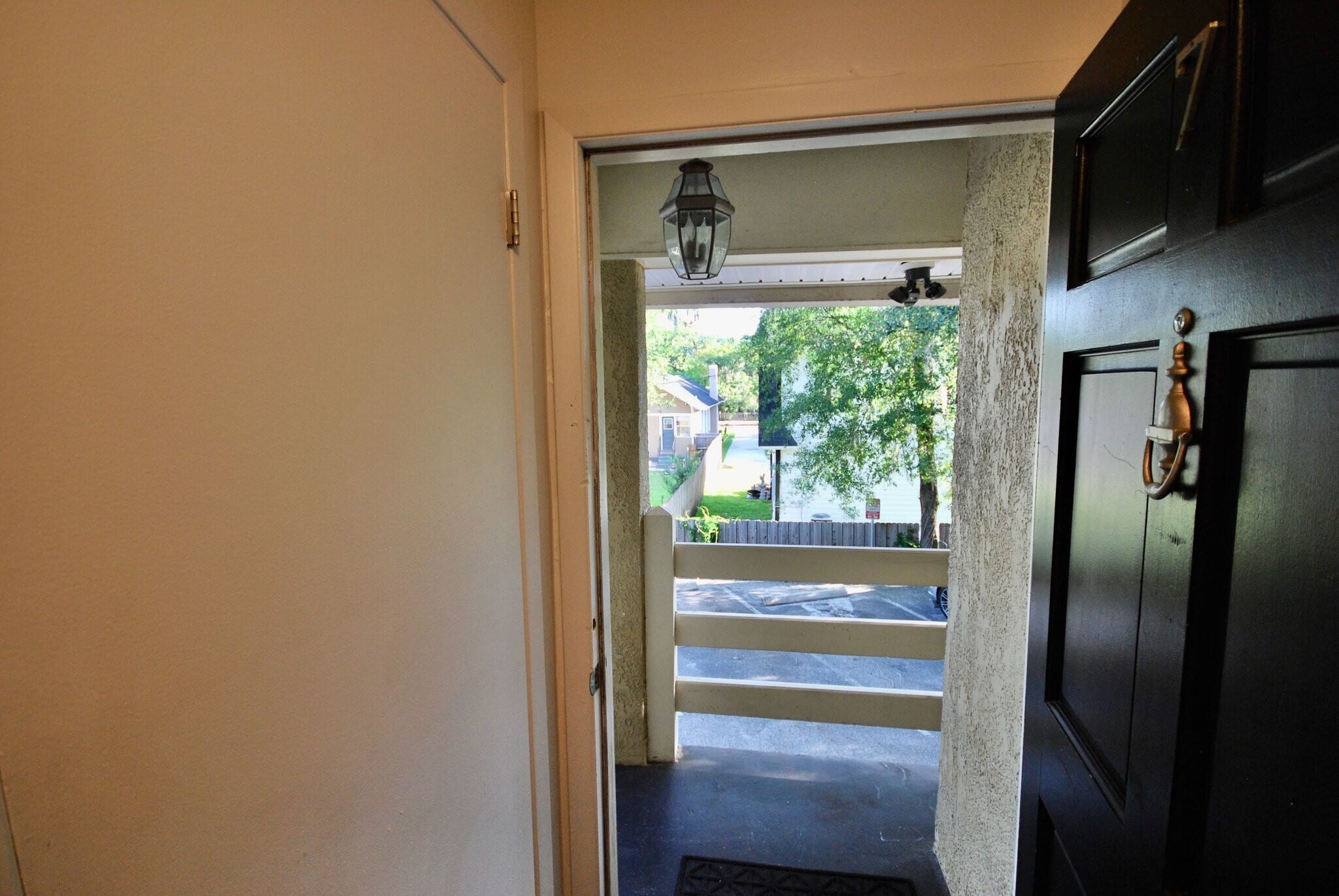 Building Photo - 637 Harwood St