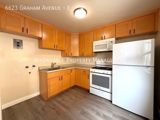 Building Photo - 6623 Graham Ave
