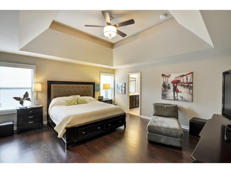Building Photo - 6035 Falls Landing Dr