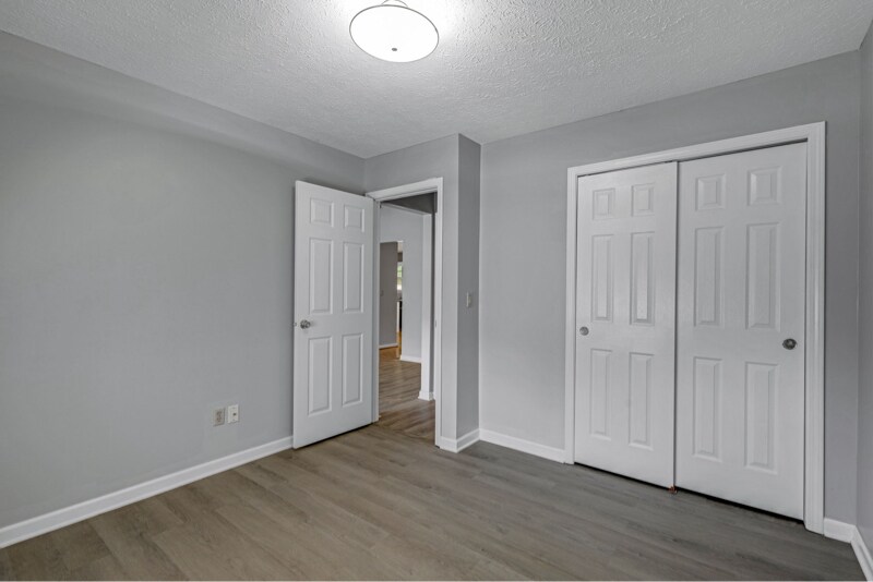 Building Photo - 4211 Medina Way