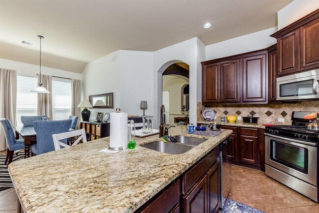 Building Photo - 63 Sagamore Ridge Pl