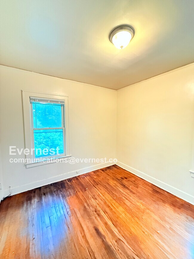 Building Photo - 12021 Stoepel St
