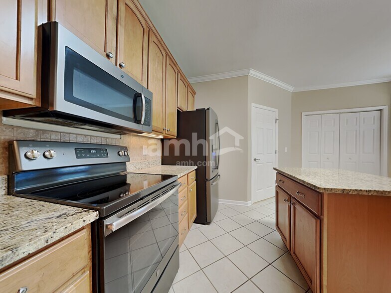 Building Photo - 1520 Paxton Dr