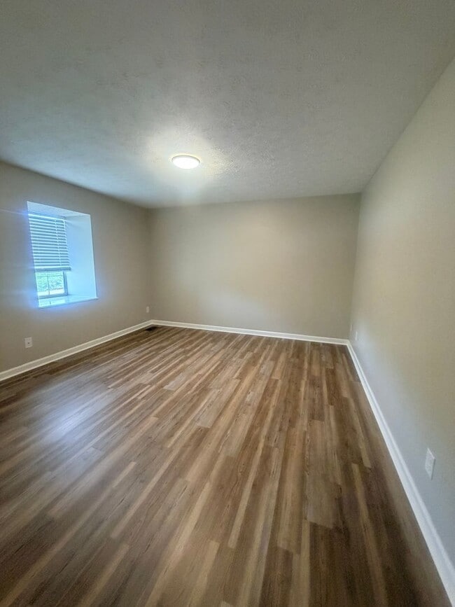 Building Photo - 2519 Cedar Ln