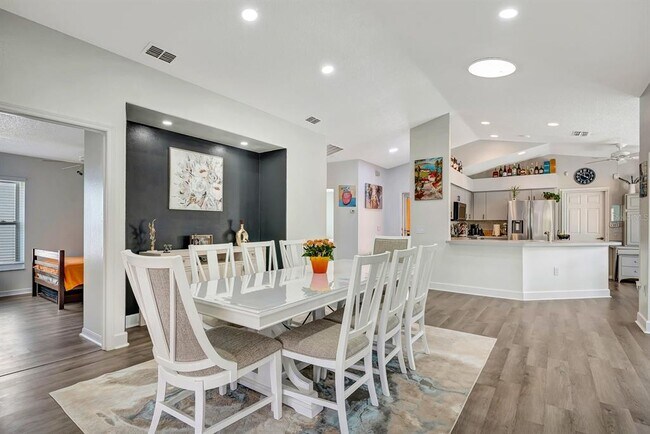 Building Photo - 5304 72nd St E