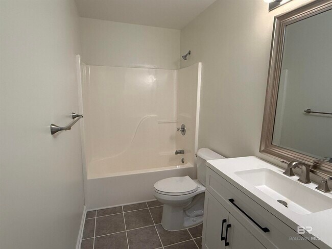 Building Photo - 14287 Lexington Dr