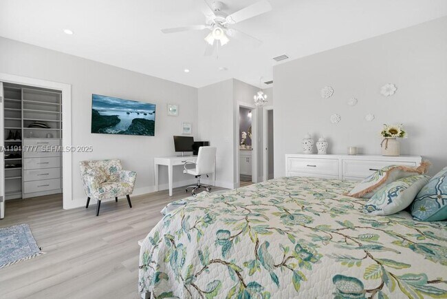 Building Photo - 112 Ave D