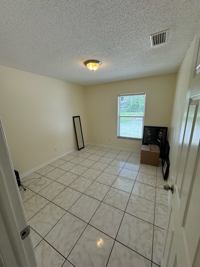 Bedroom - 1411 E 109th Ave