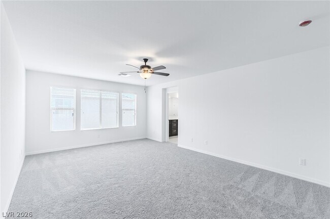 Building Photo - 5733 S Tioga Way