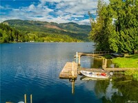 Building Photo - 931 W Lake Samish Dr