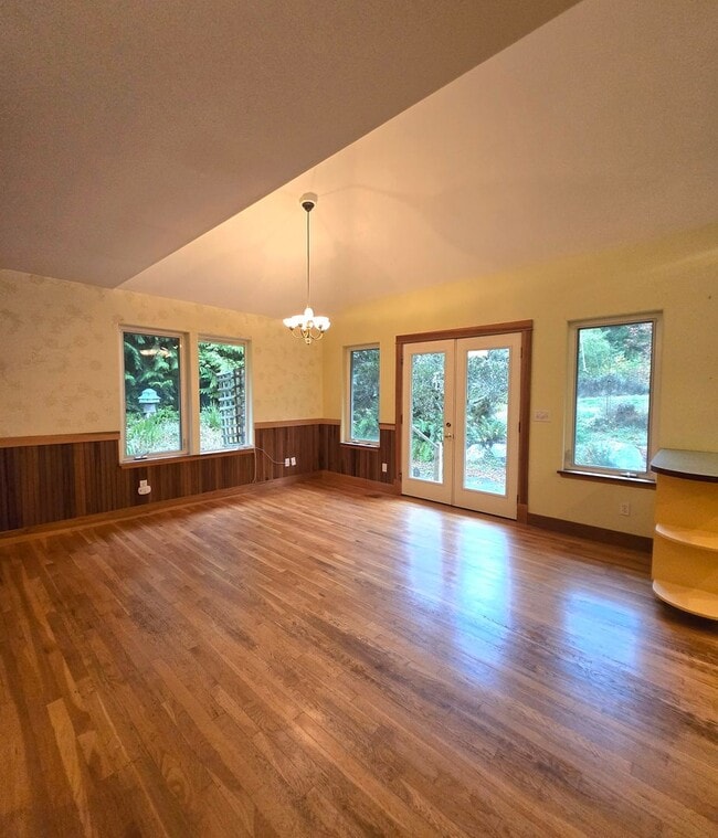 Building Photo - 2 Bedroom, 2 Bathroom Home For Rent in the...