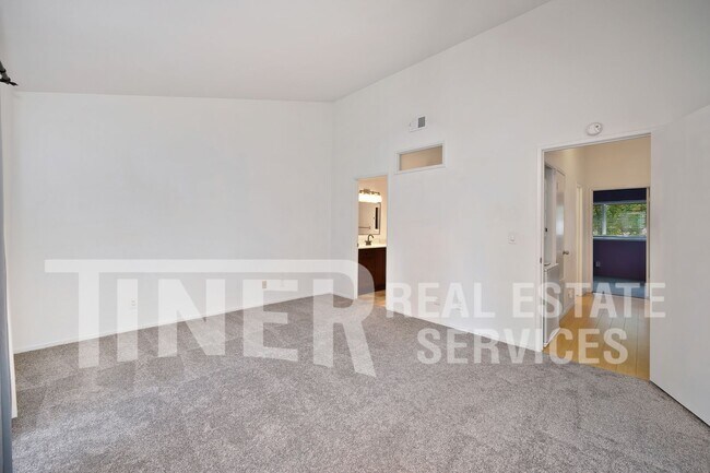 Building Photo - 9118 Madison Green Ln