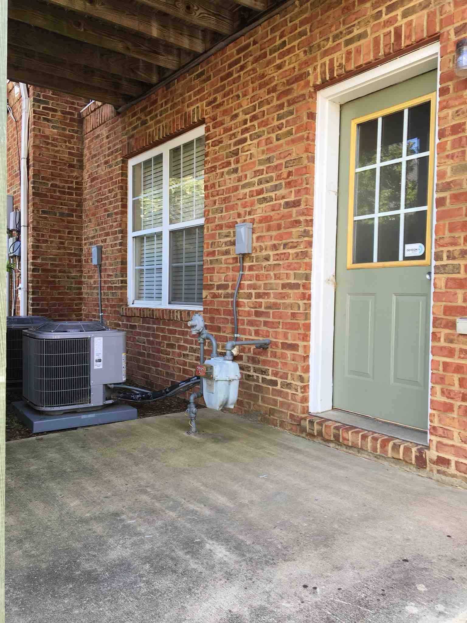 First floor rear of unit - 7042 Mead Lane