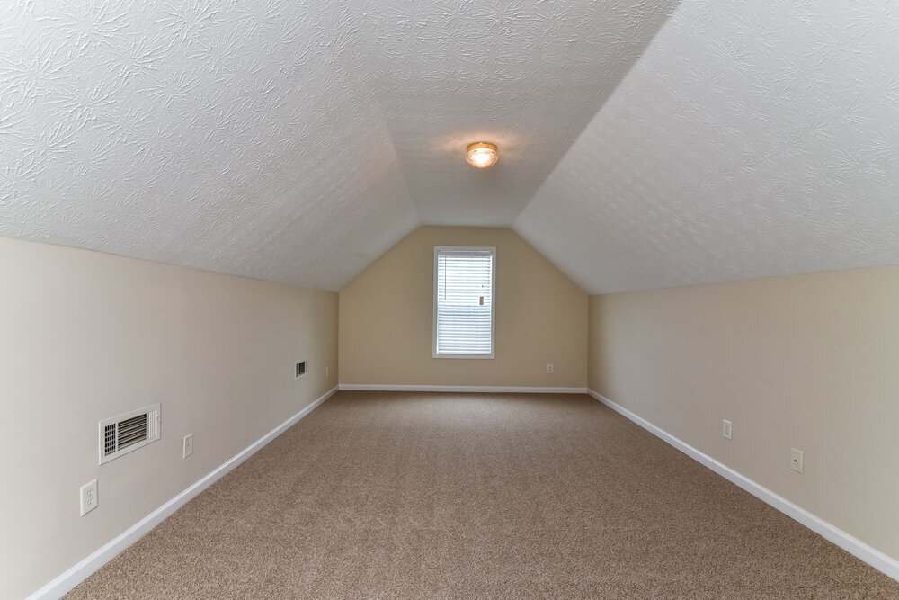 Building Photo - 3600 Biltmore Oaks Dr SE