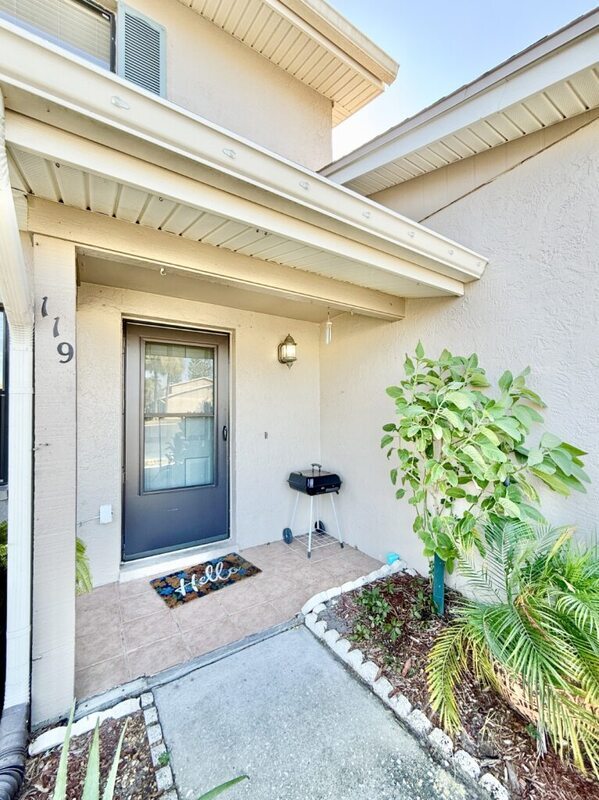 Building Photo - 2131 Ridge Rd