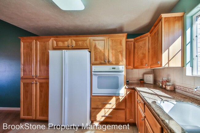 Building Photo - 3 br, 2 bath House - 963 N Graham Manor