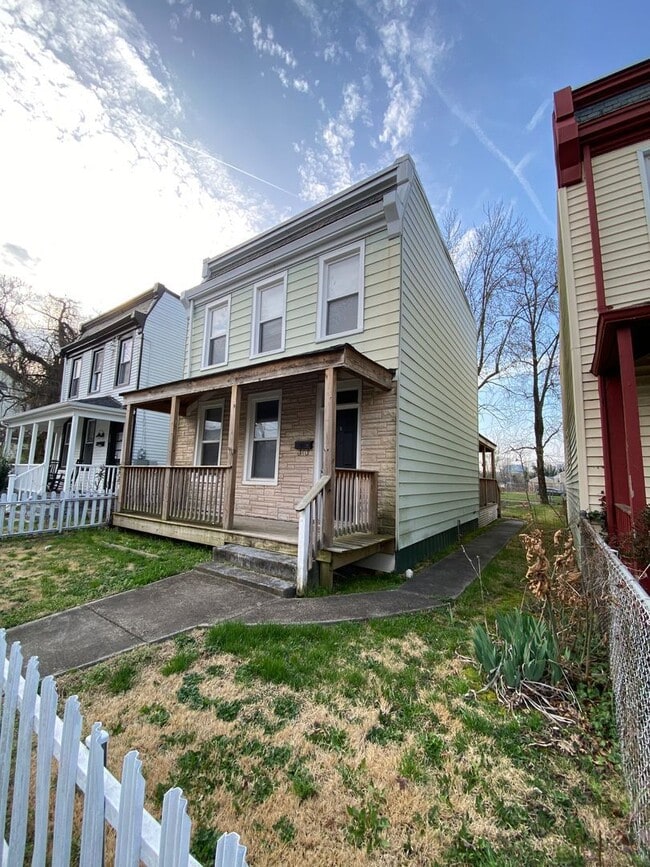 Building Photo - 207 Wellford St