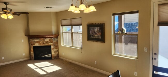 Building Photo - 2490 W Pollo Cir