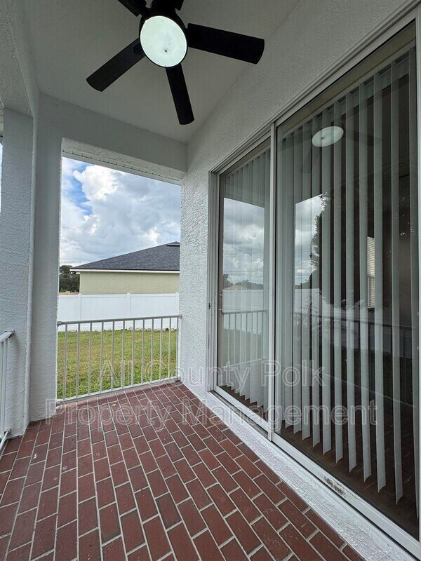 Building Photo - 2948 Vintage View Cir