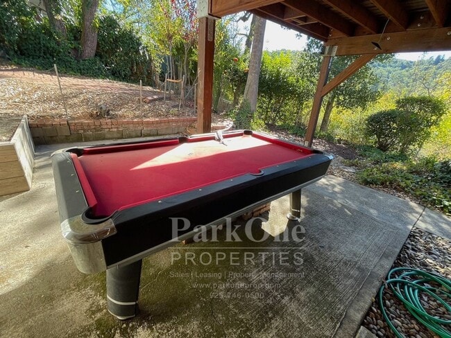 Building Photo - Spacious Home In Lafayette Hills