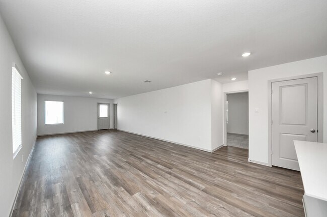 Building Photo - 1027 Bluegill Ln