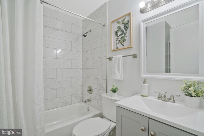 Hall Bath - 8056 Central Park Dr