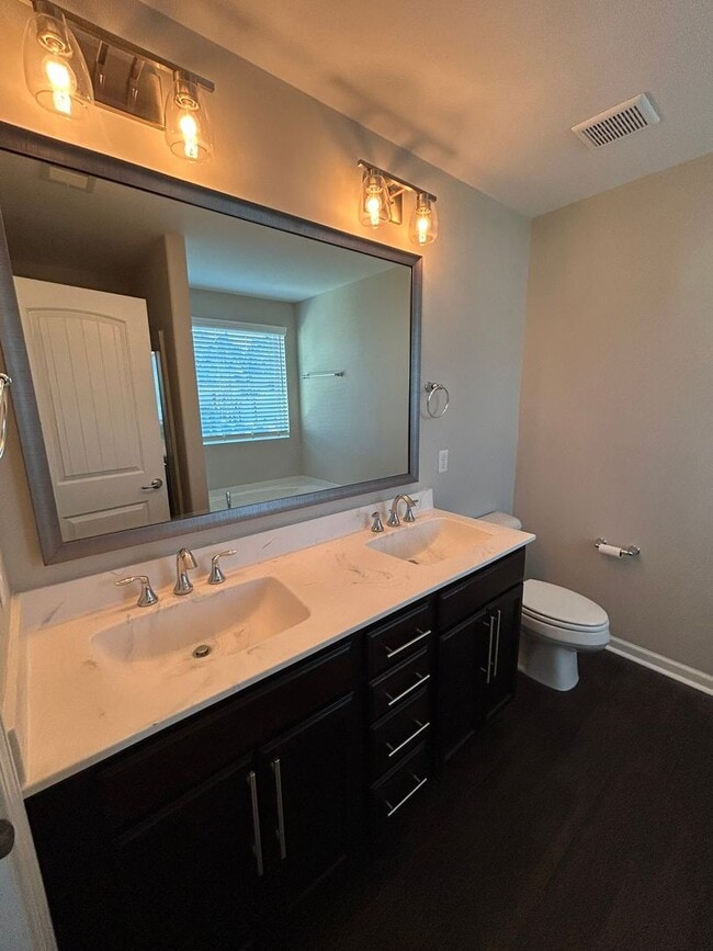 Building Photo - First month FREE! 3 Bedroom/ 2.5 Bathroom Berwick area in Savannah, GA