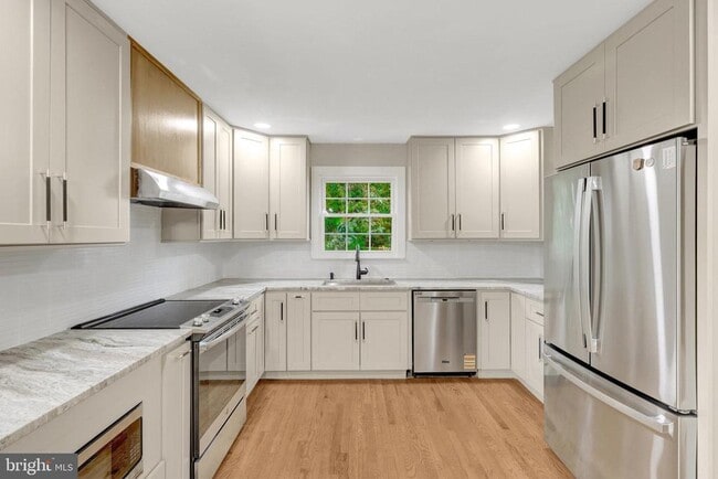 Building Photo - 2219 Cedar Mill Ct
