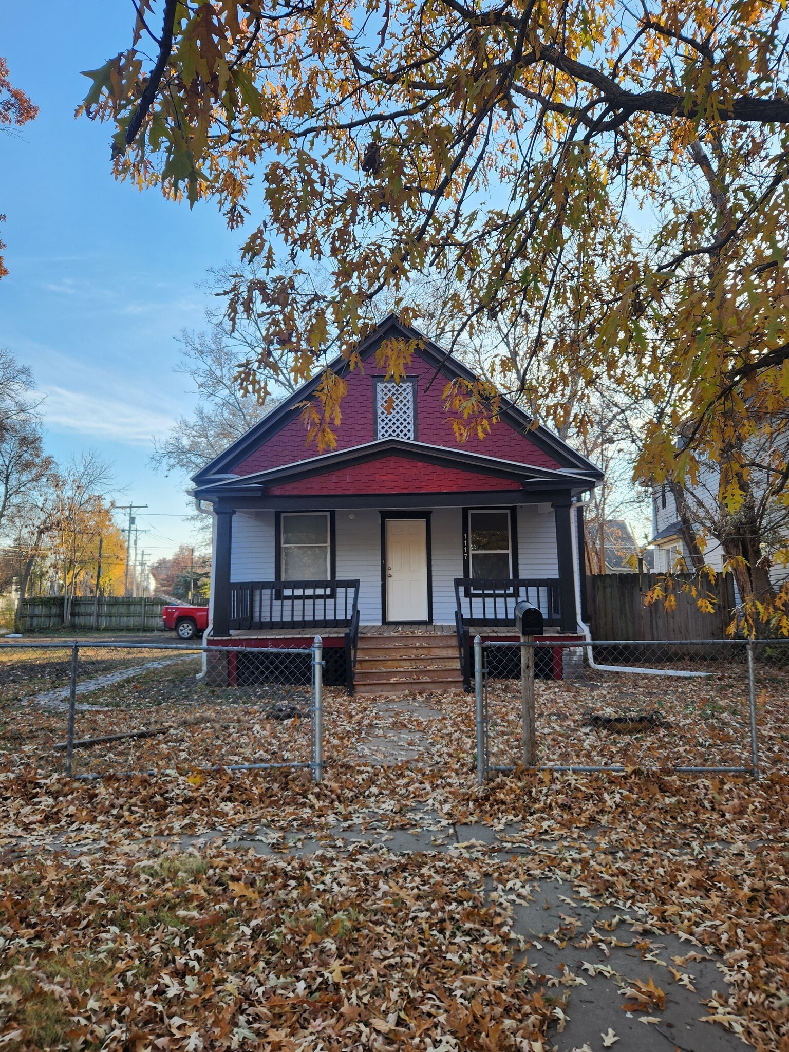 Building Photo - 1117 SW 11th