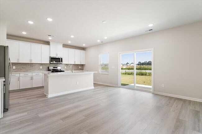 Building Photo - 147 White Birch Ln