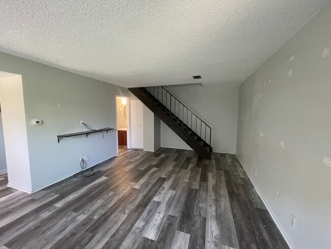 Building Photo - Charming 2-Bed, 2-Bath Condo in Prime Location Near Cherry Creek