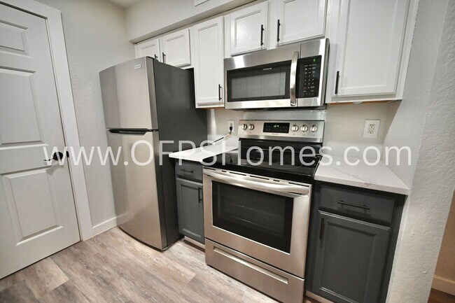 Building Photo - 4030 Dancing Cloud Ct