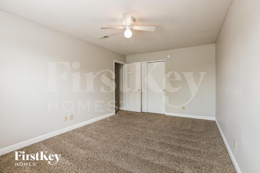 Building Photo - 6448 Front Point Dr