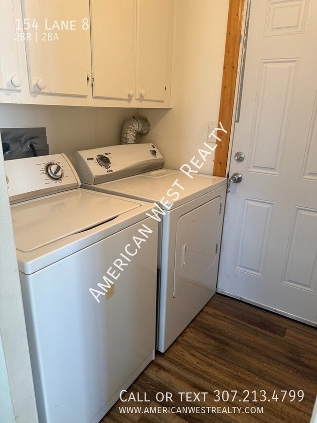 Building Photo - 154 Lane 8