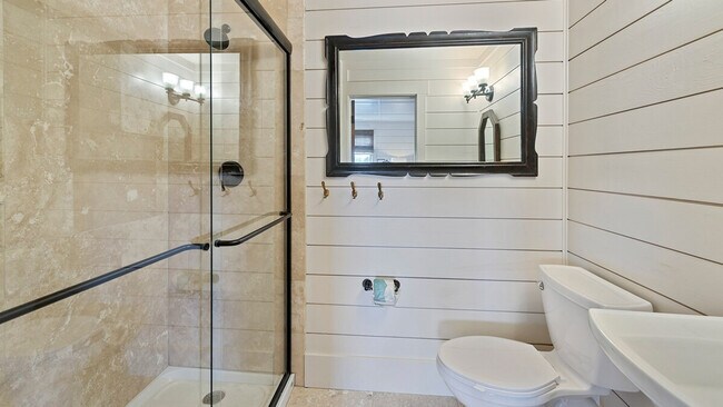 Building Photo - 858 Debordieu Blvd