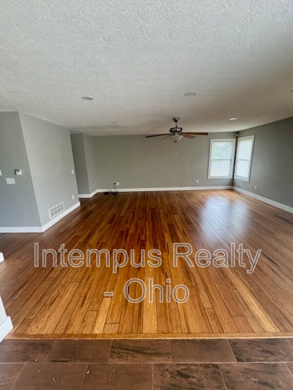 Building Photo - 1482 Geranium Dr