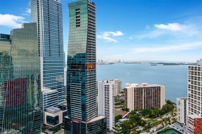Building Photo - 1451 Brickell Ave