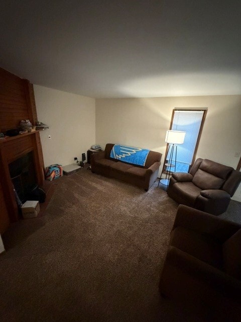 Building Photo - 305 Foxfire Dr