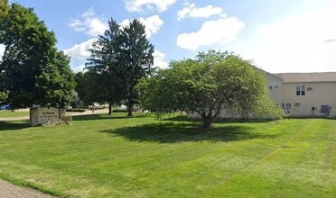 Building Photo - 170 E 2nd St