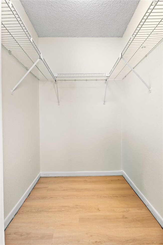 Building Photo - 3750 NW 115th Way