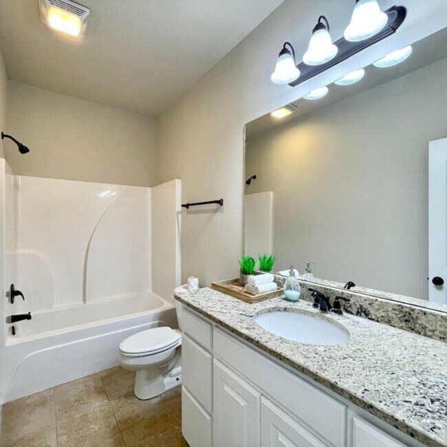 Building Photo - 103 Sapphire Springs Rd