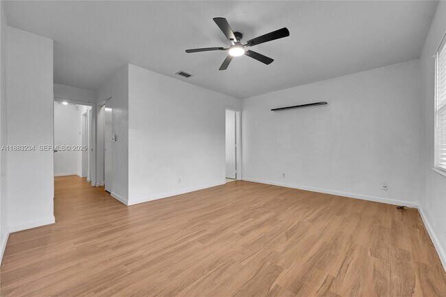 Building Photo - 9158 NW 40th St