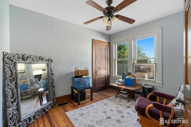 Building Photo - 23 Reed Street