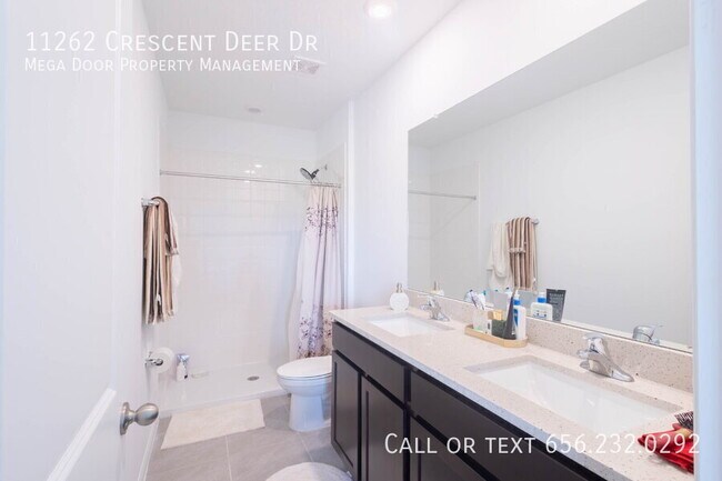 Building Photo - 11262 Crescent Deer Dr