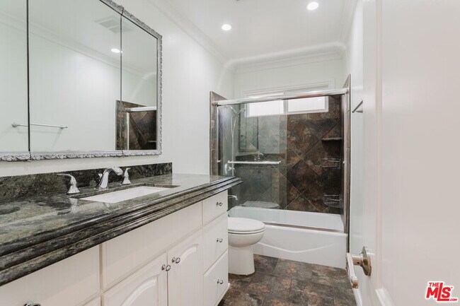 Building Photo - 9047 Riderwood Dr